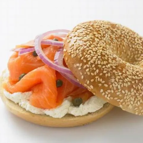 Lazacos-krémsajtos szendvics recept