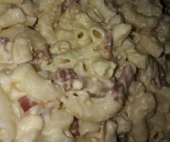 Carbonara szarvacskatésztával recept