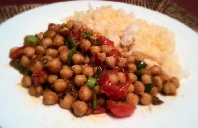 Csípős csicseriborsó curry recept