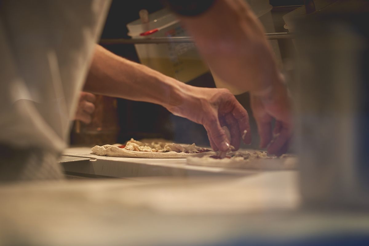 A tökéletes pizzát otthon is elkészítheted, ha van hozzá egy jó recepted / Fotó: Shutterstock