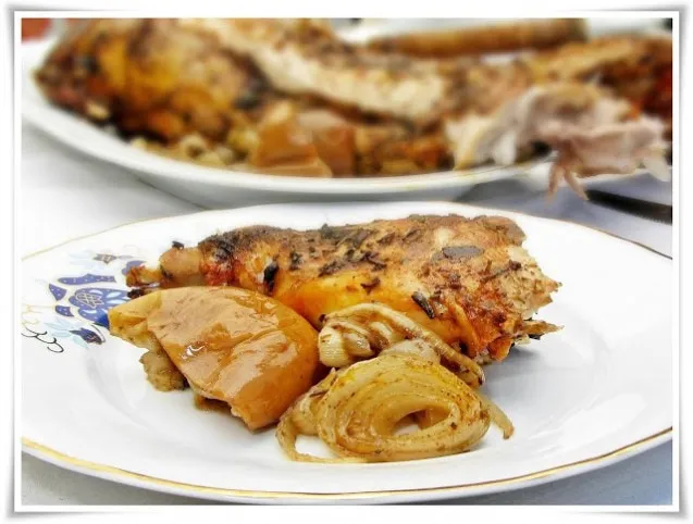 Nyúl tepsiben sütve, fűszeres sült almával recept