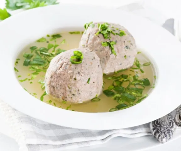 Bajor májgombócleves recept