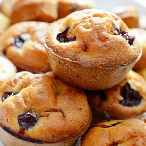 Joghurtos-meggyes muffin recept