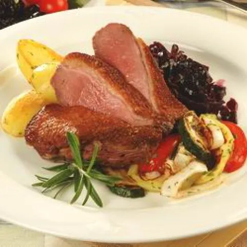 Sült kacsamell szilvás káposztával  recept