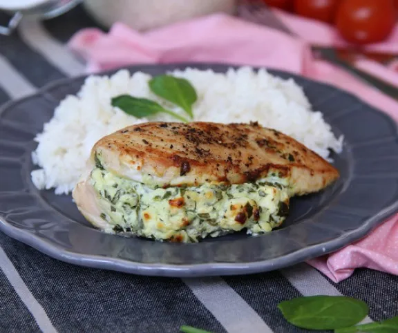 Spenótos-fetás töltött csirkemell recept
