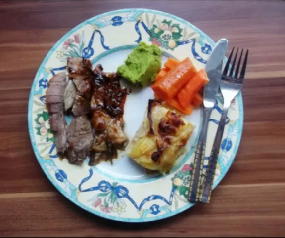 Csőben sült pulykacomb zöldborsópürével recept
