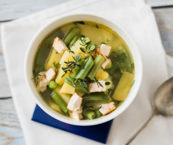 Zöldbabos csirkeleves  recept