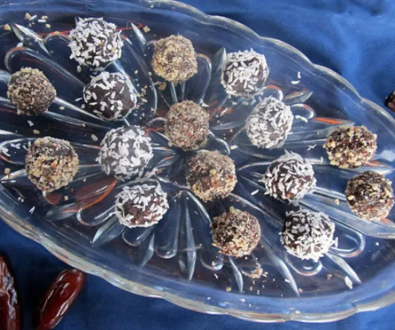 Szőlőmaglisztes datolyagolyó recept