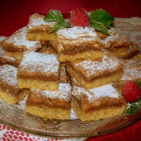 A legfinomabb diós-lekváros kocka recept