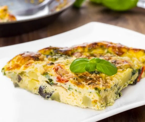 Cukkinis-fetás tojáslepény (frittata) recept
