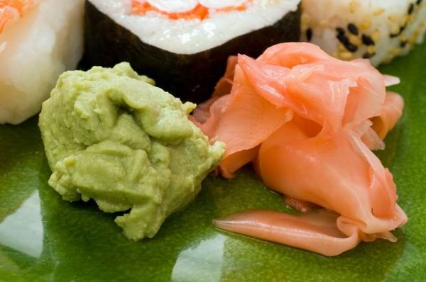 Wasabi és pácolt gyömbér, a japán konyha kedvelt fűszerezői