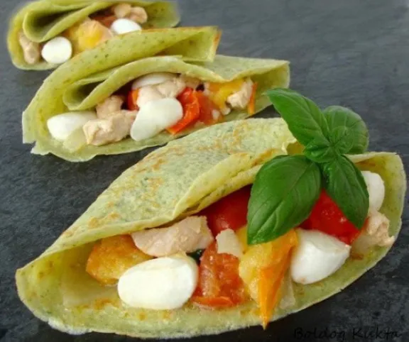 Bazsalikomos palacsinta színes nyári raguval recept