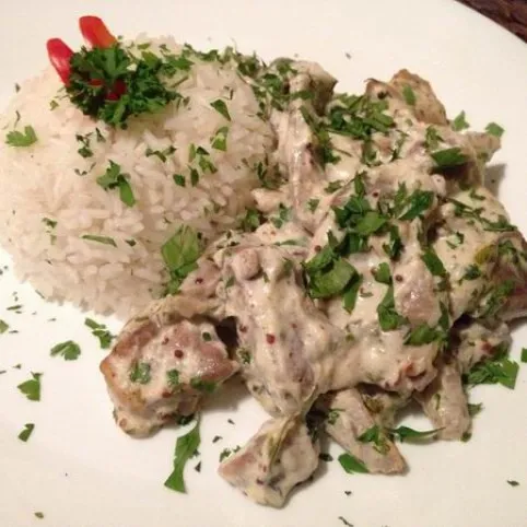 Tejszínes-laskás-mustáros sertéslapocka (gluténmentes) recept