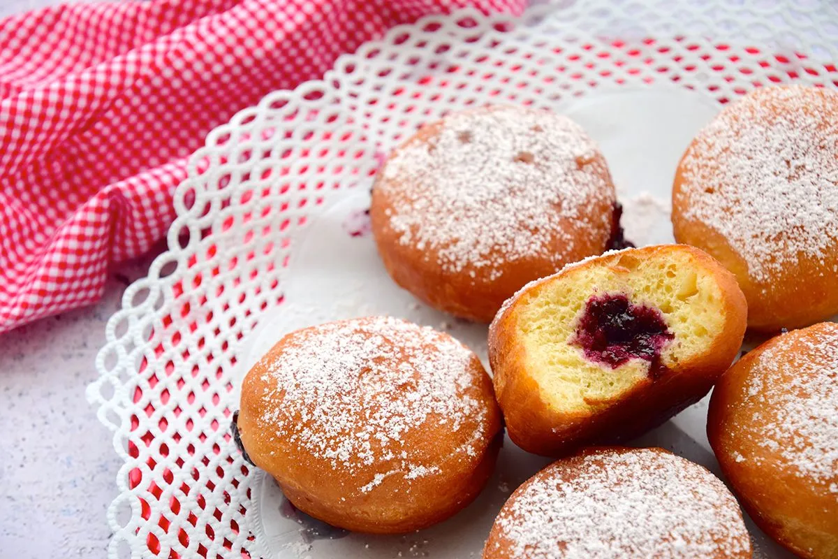 Berliner Pfannkuchen a németek lyuk nélküli fánkja /Fotó: Shutterstock