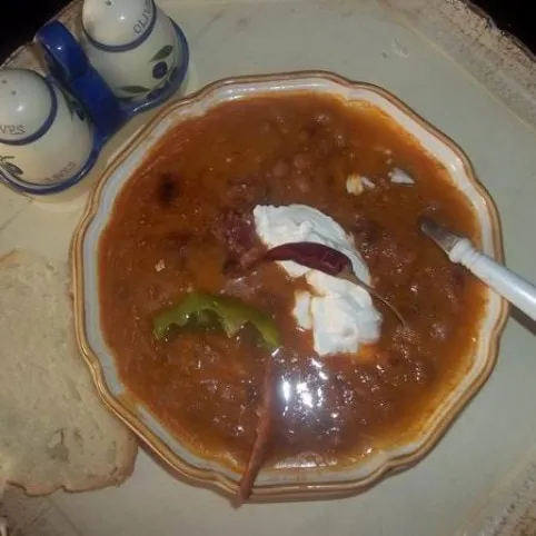 Tejfölös babfőzelék füstölt pörccel recept