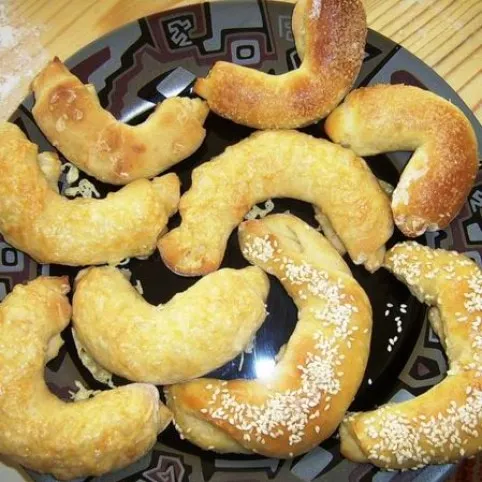 Sajtos, sós vagy magos kifli recept