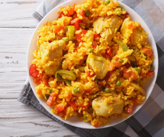 Spanyol zöldséges-rizses csirke recept