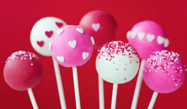 A sütinyalóka - vagyis cake pop - vidám, változatos desszert lehet