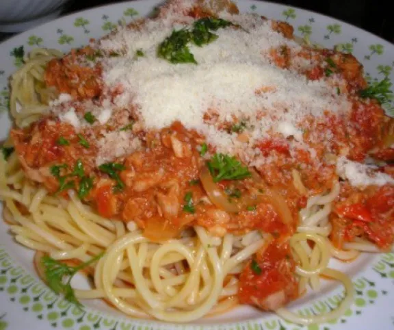 Paradicsomos-tonhalas spagetti recept