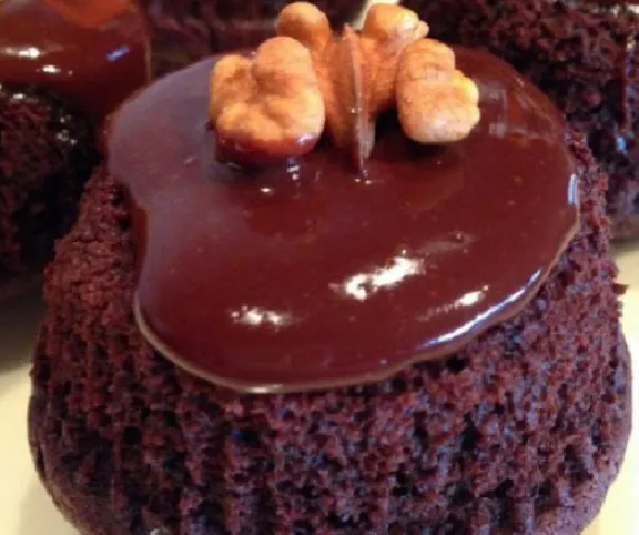 Csokis fordított muffin dióval recept