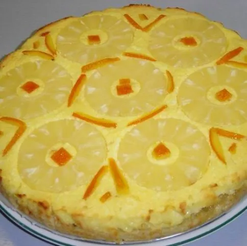 Ananászos túrótorta almával és kandírozott narancshéjjal recept