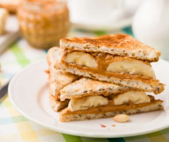 Banános-mogyoróvajas szendvics recept