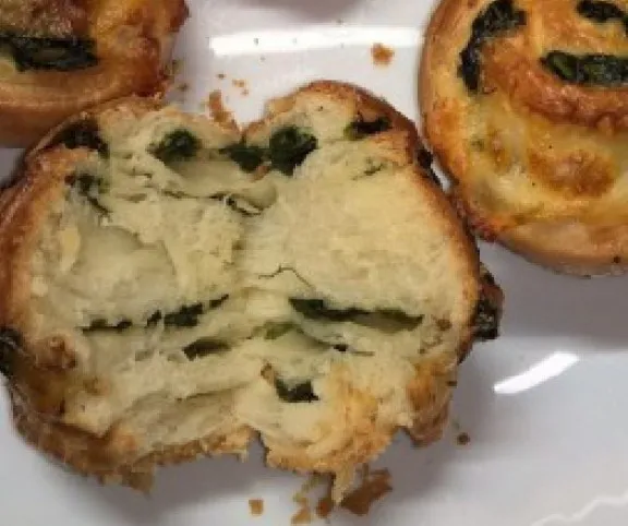 Spenótos mozzarellás csiga recept