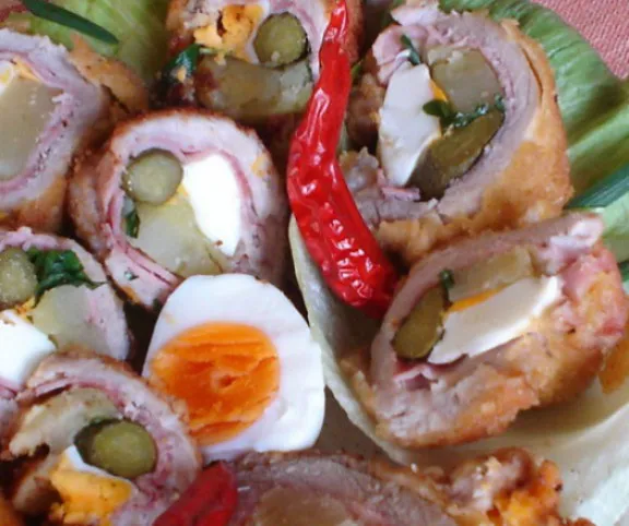 Göngyölt hús sajtos bundában recept