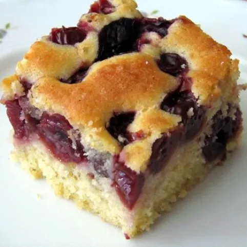 Kevert meggyes süti recept