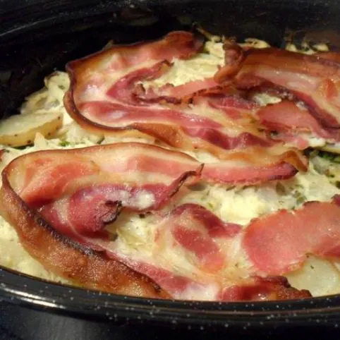 Krémsajtos-brokkolis rakott burgonya recept