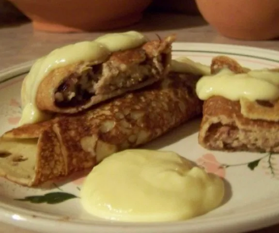 Meggyes-mákos és szilvás-diós kelt palacsinta  recept