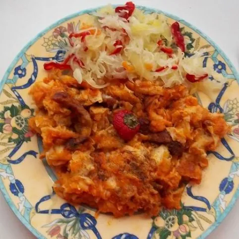 Krumplistészta (grenadírmars) baconnel és vörösborral recept