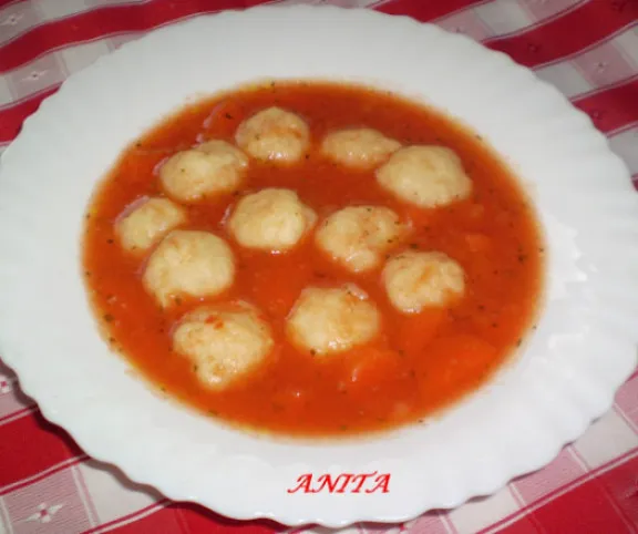 Paradicsomleves rizsgombóccal  recept