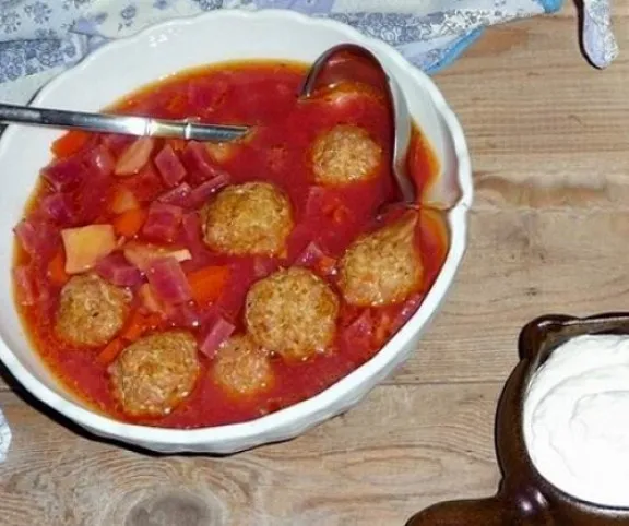 Céklaleves gerslis húsgombóccal recept