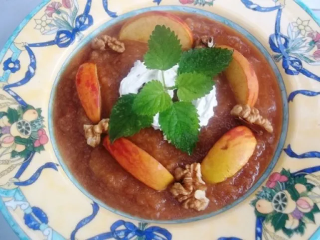 Hideg, fehérboros almakrémleves recept