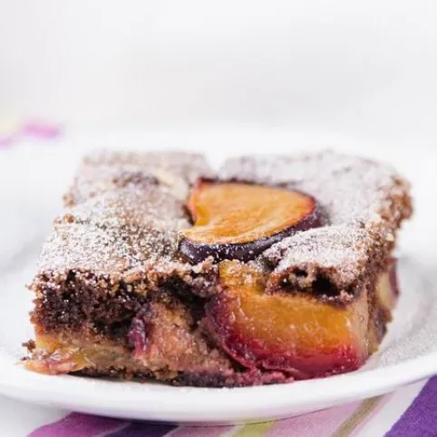 Csokoládés-mandulás-szilvás pite recept