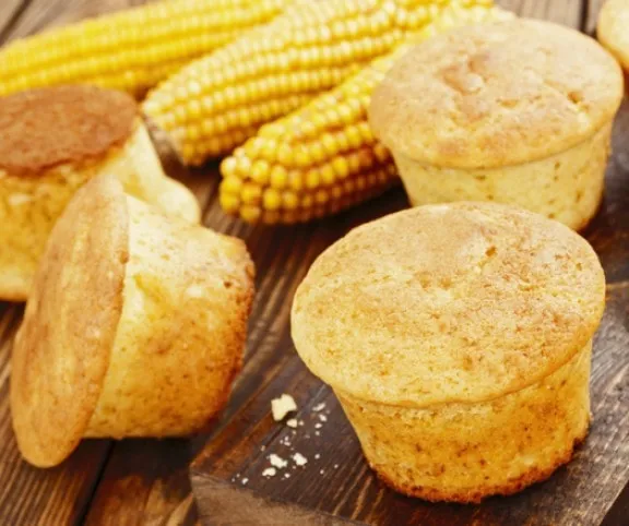 Újhagymás polentamuffin recept