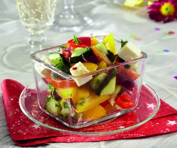 Sajtos zöldségsaláta recept