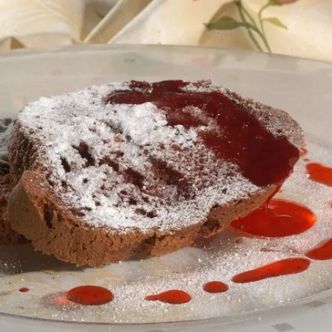 Vörösboros-csokoládés kuglóf recept