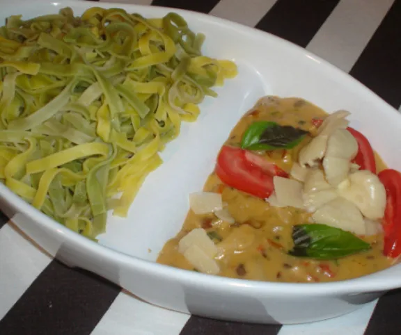 Szélesmetélt laskagombás szósszal recept