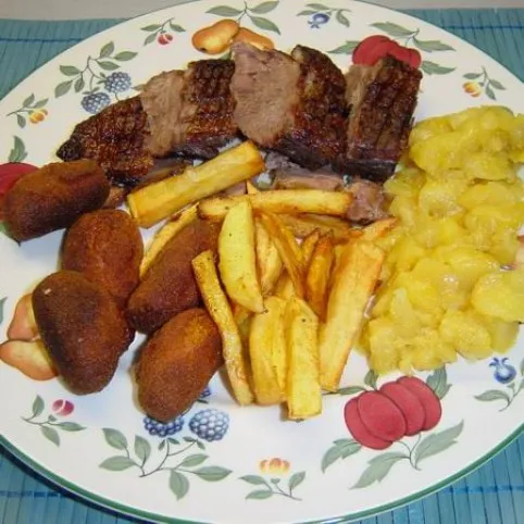 Illatos kacsasült narancsos almacsatnival és krokettel recept