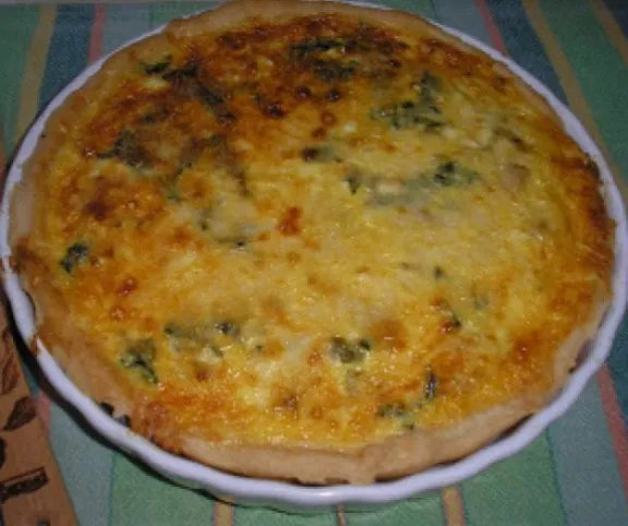 Csirkemelles pite morzsolt túróval és póréhagymával recept