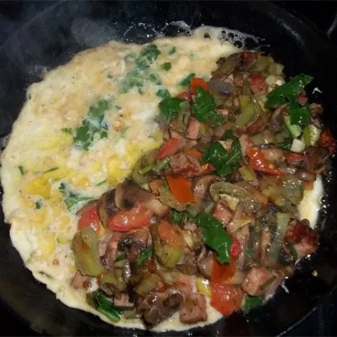 Sonkás-gombás omlett pirítóssal recept