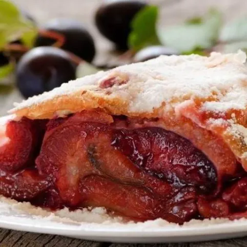 Szilvás-kókuszos rétes recept