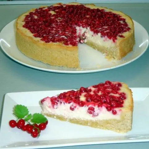 Ribizlis-tejfölös-kókuszos pite recept