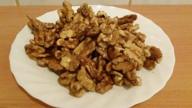 Mézes-karamellás dió recept