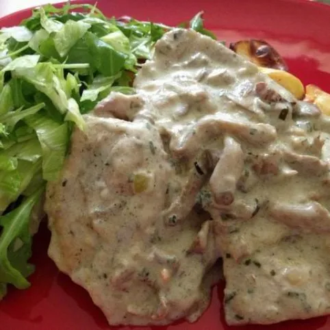 Laskagombás-tejszínes pulyka recept