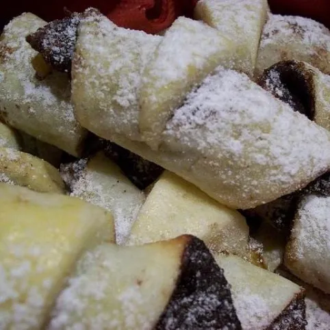 Rugelach könnyedén - kétféle töltelékkel recept