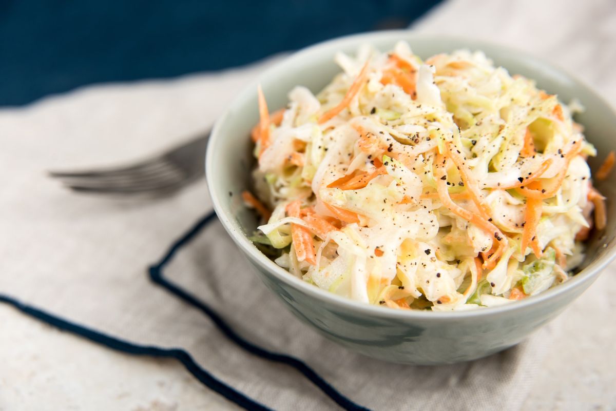 Coleslaw saláta (amerikai káposztasaláta)