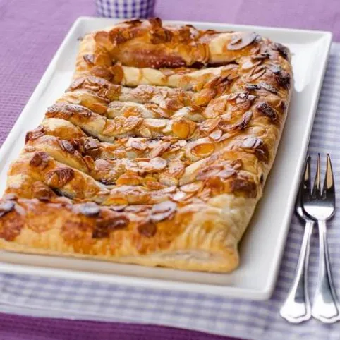 Ribizlis-mandulás párna recept